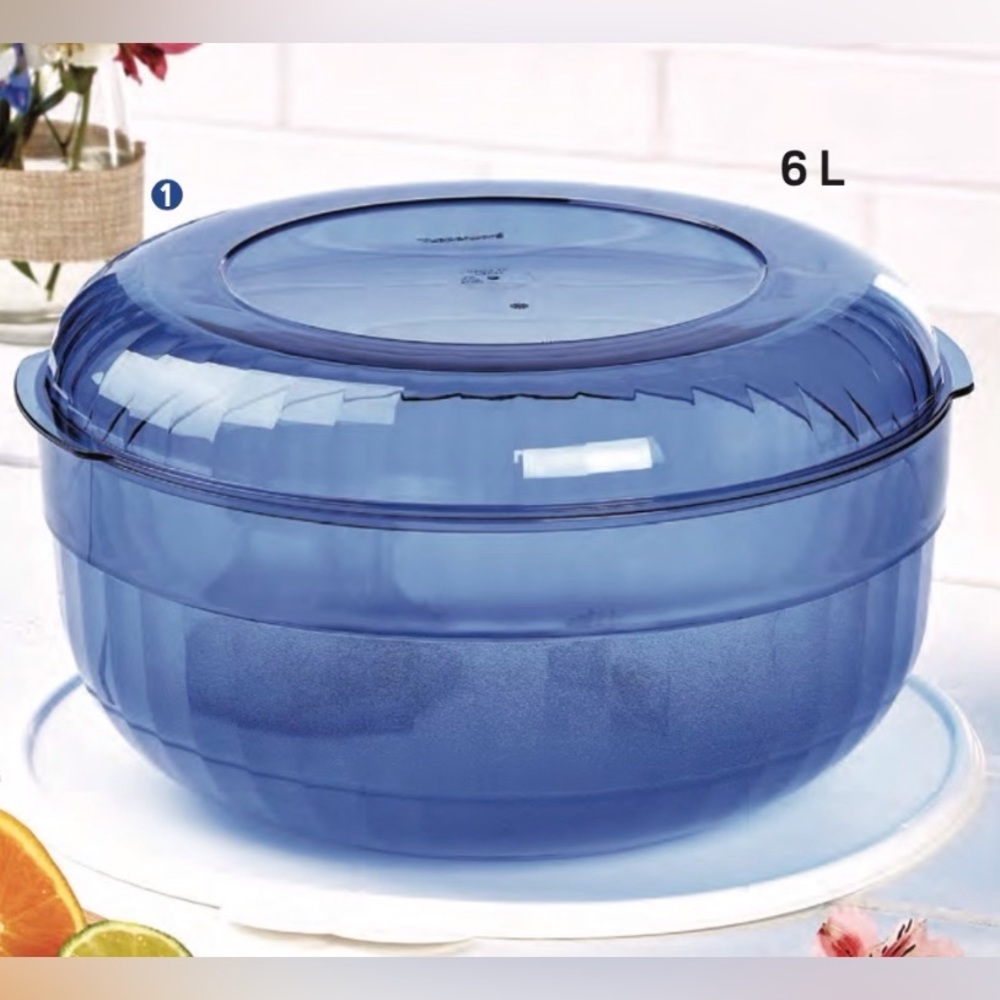 New Tupperware Big  Premier Salad Bowl 6 Liter Blue Color